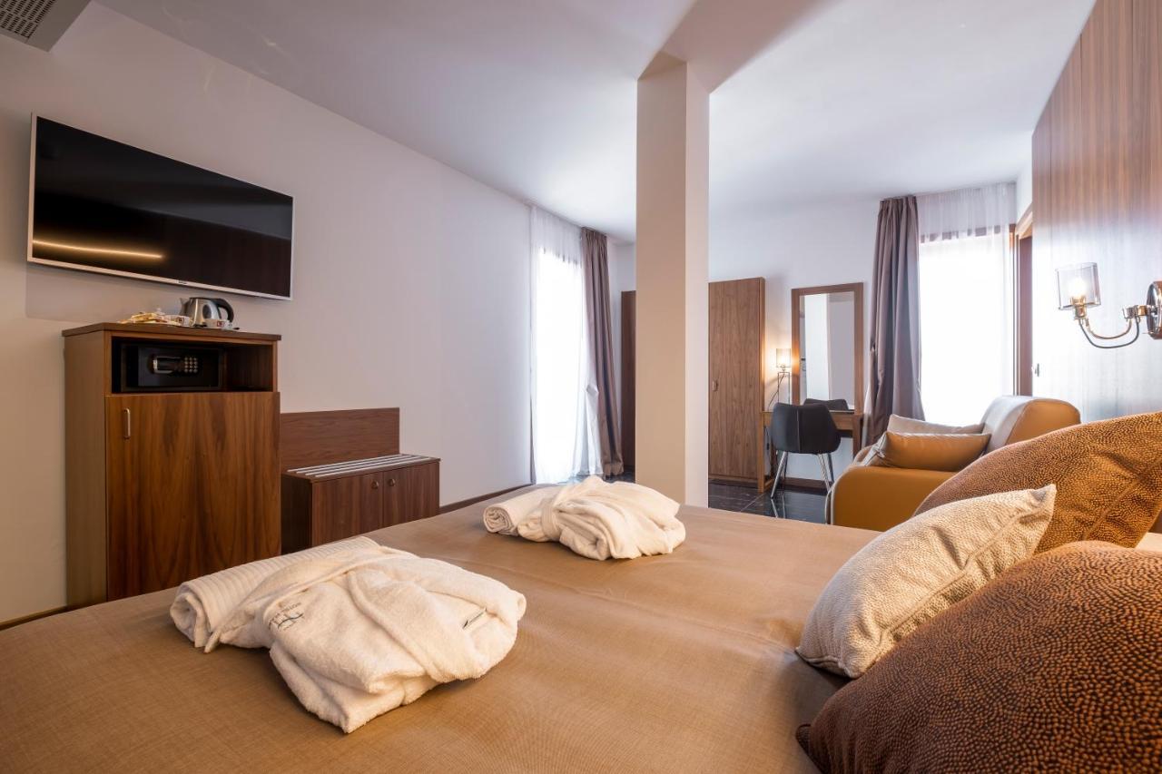 Hotel Mare Lignano Sabbiadoro Buitenkant foto
